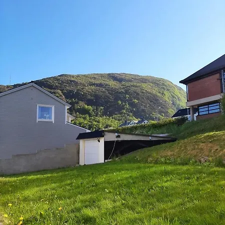 Apartment For Family With Kids With Parking Place Ålesund